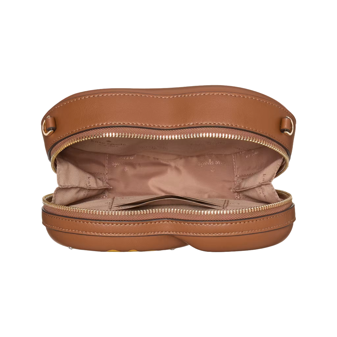 nyc 3d pretzel crossbody bag